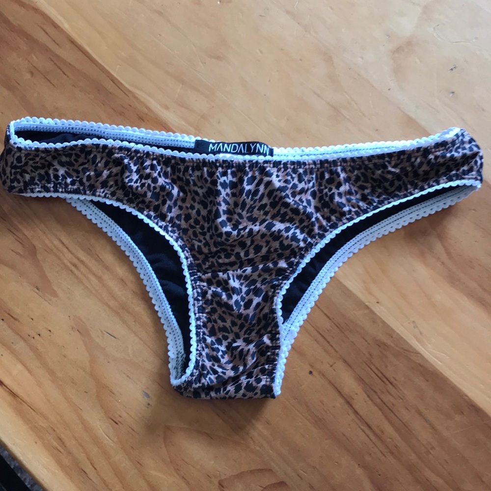 MANDALYNN SWIM bikini bottoms.